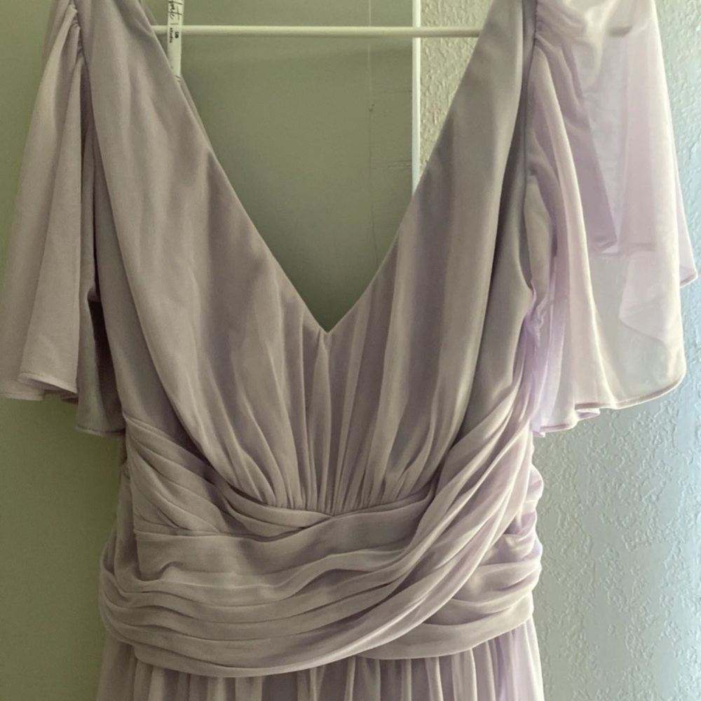 Elegant Lavender Evening Gown - Picture 2 of 3